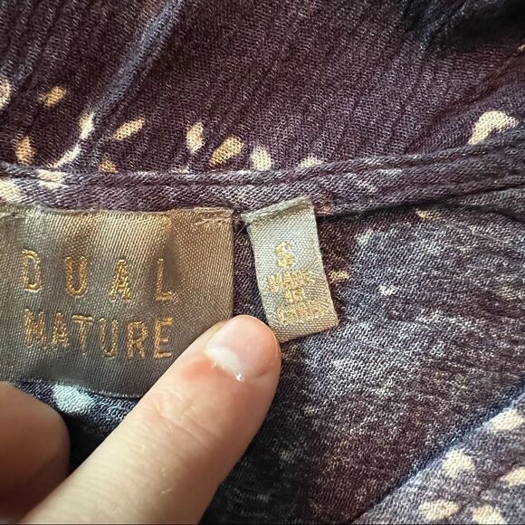 Dual nature purple patterned romper. Size small - Picture 6 of 11